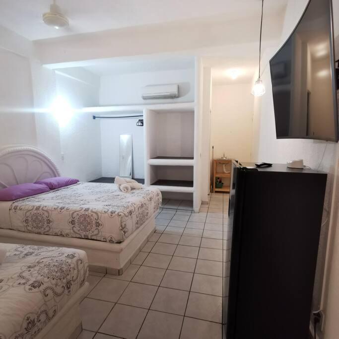 Lovely Studio Apartment With Balcony Ac & Wi-Fi, Minutes From Downtown! Zihuatanejo Ngoại thất bức ảnh