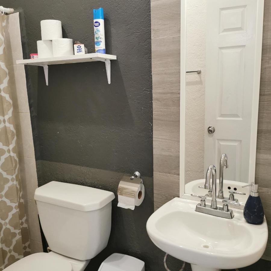 Lovely Studio Apartment With Balcony Ac & Wi-Fi, Minutes From Downtown! Zihuatanejo Ngoại thất bức ảnh