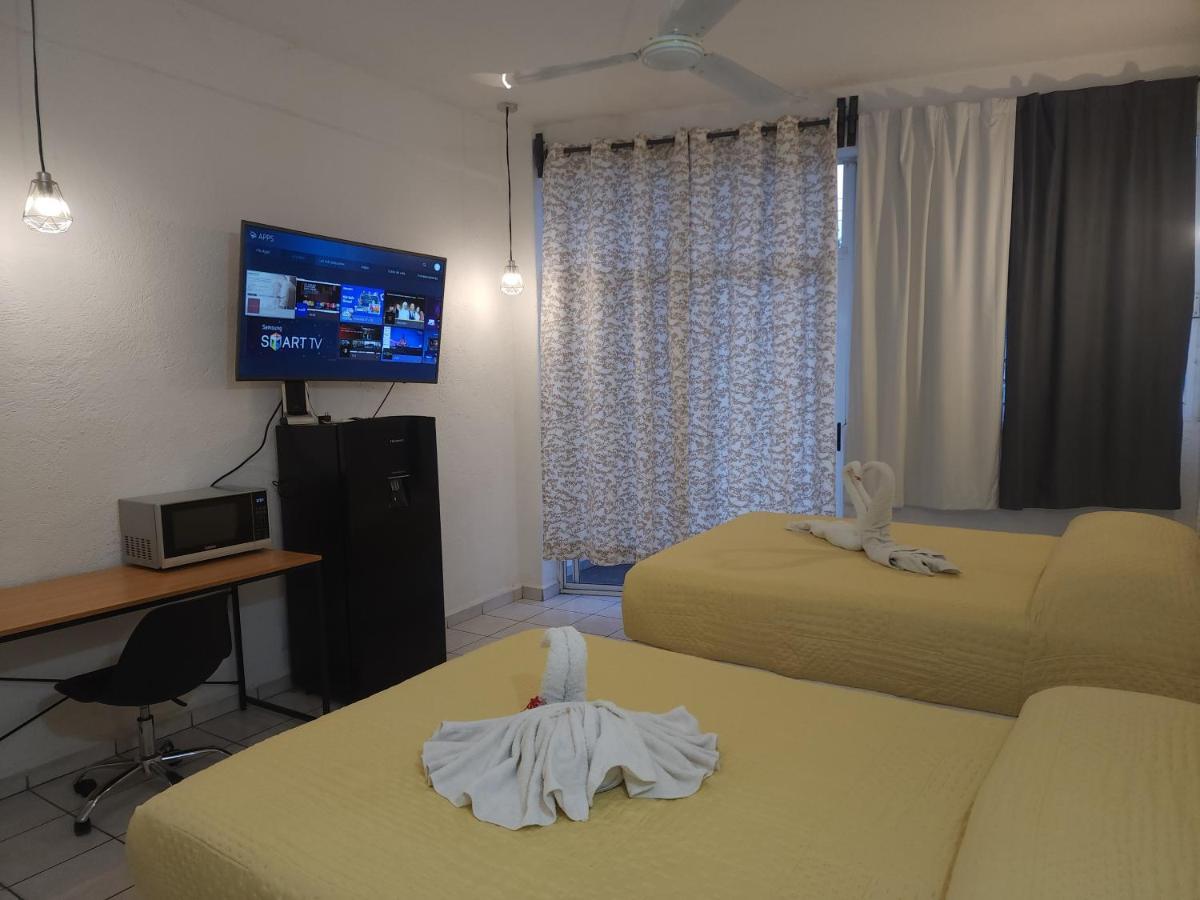 Lovely Studio Apartment With Balcony Ac & Wi-Fi, Minutes From Downtown! Zihuatanejo Ngoại thất bức ảnh