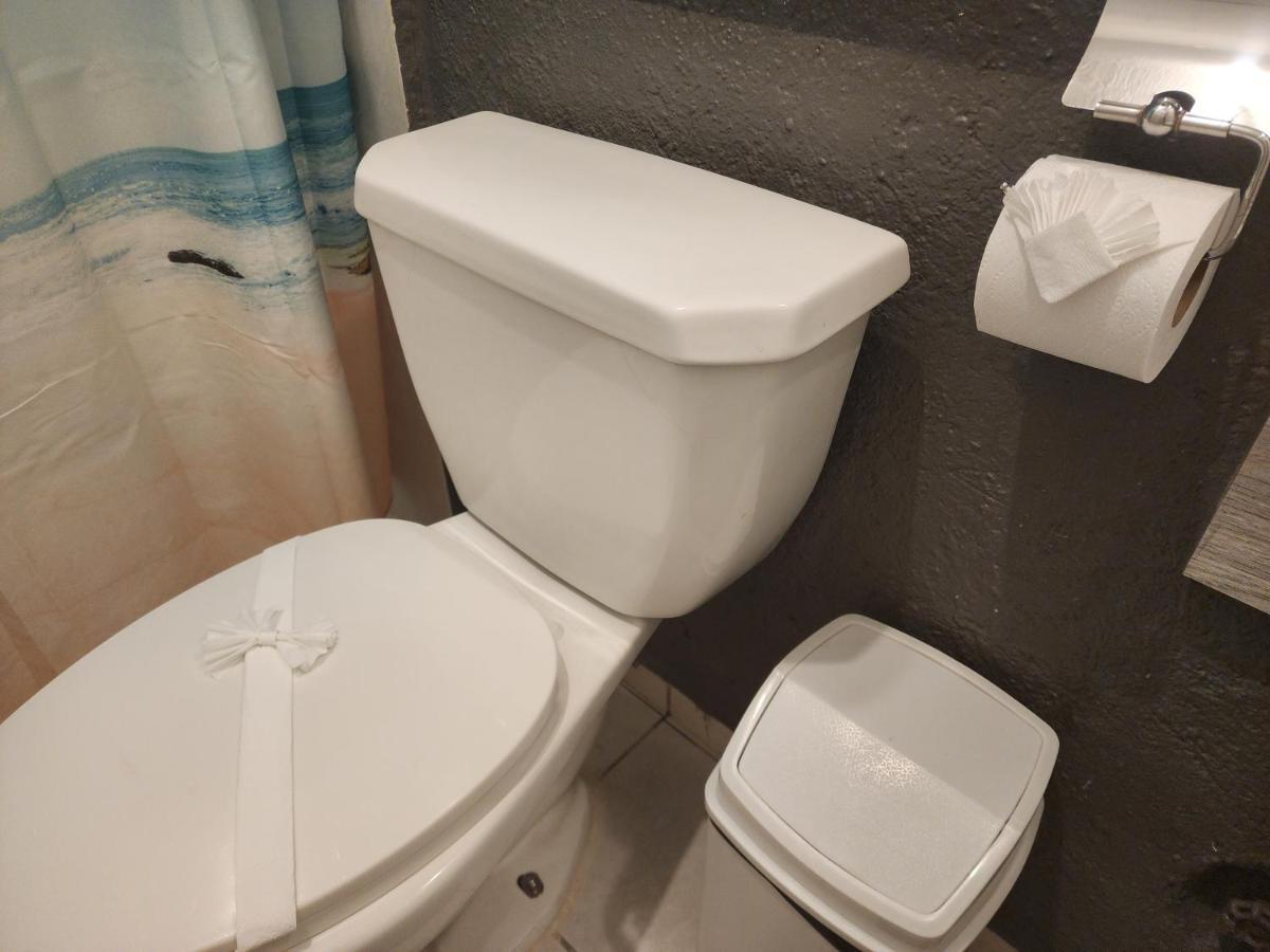 Lovely Studio Apartment With Balcony Ac & Wi-Fi, Minutes From Downtown! Zihuatanejo Ngoại thất bức ảnh